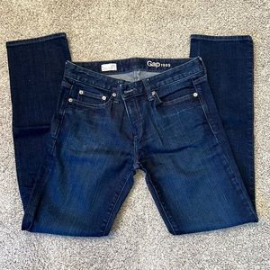 Ladies GAP straight leg jeans, size 28r
